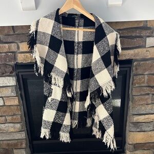 TCEC Black and White Checkered Vest